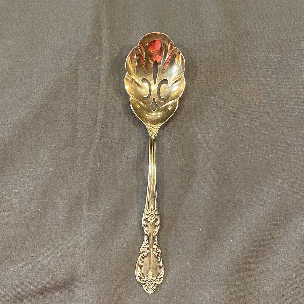 Wm. Rogers & Son Lovelace Slotted Spoon Silverplate Baroque Rococo Post-1940